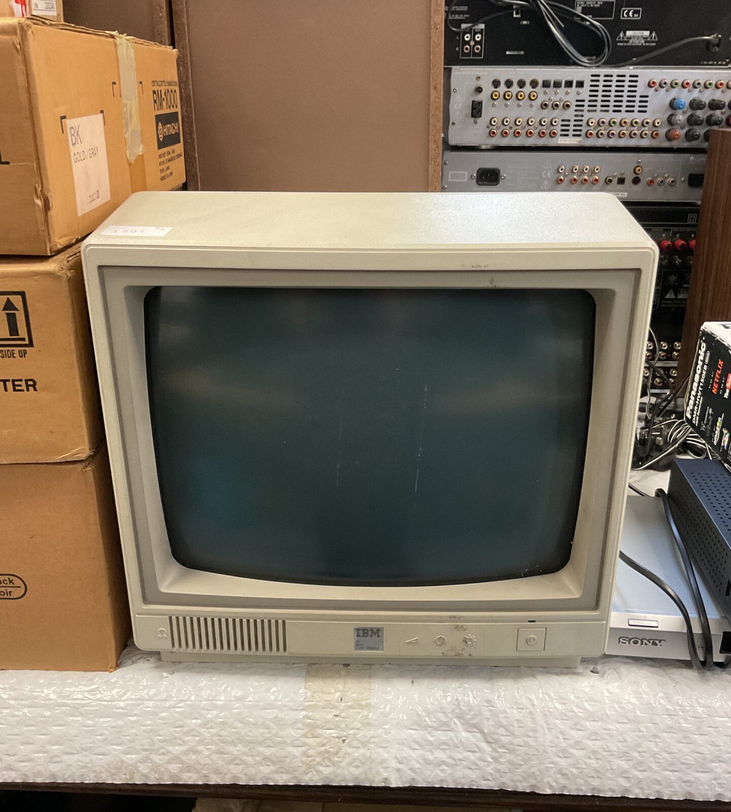 Ibm model 4863002 colour computer monitor
