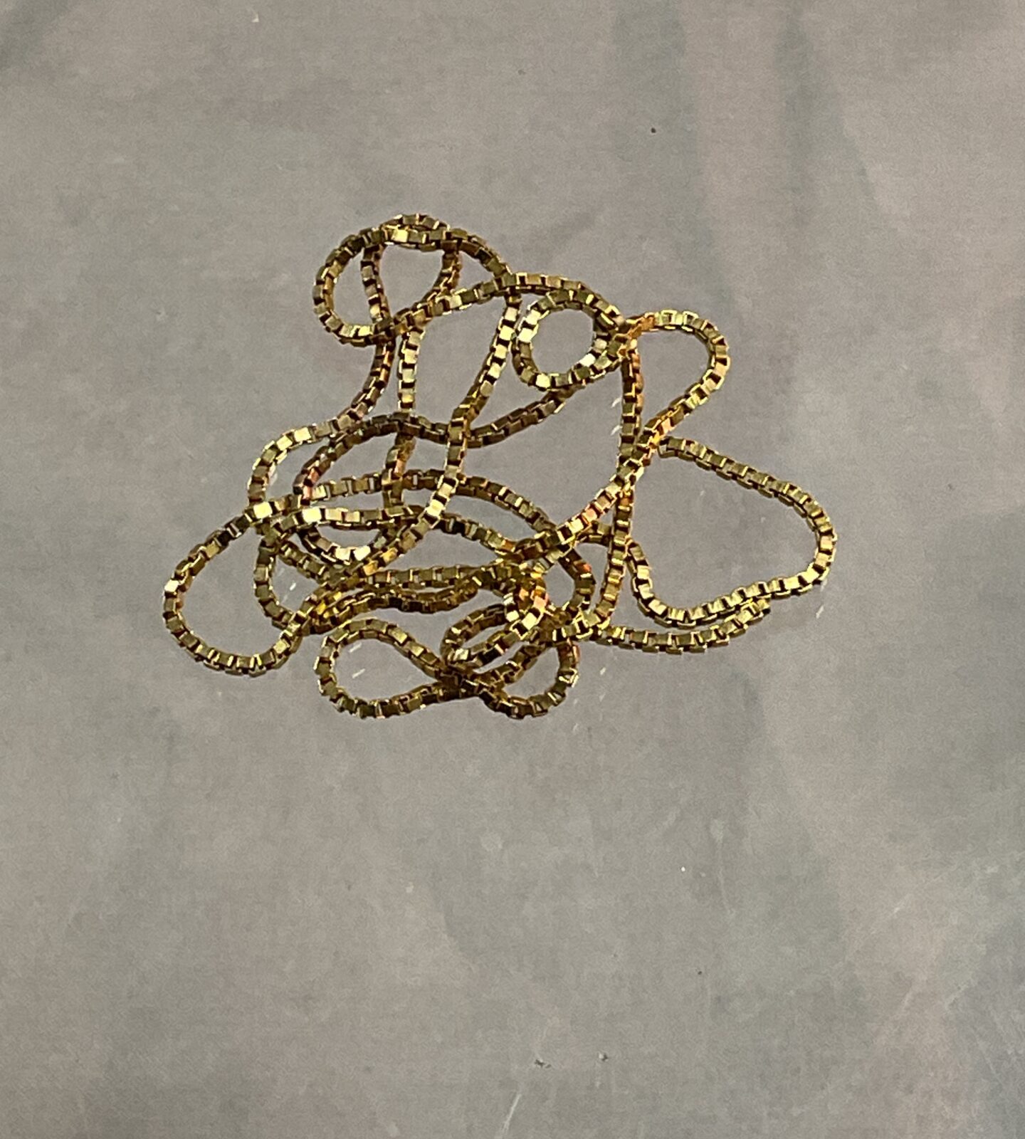 Scrap 9ct yellow gold necklace 2.55g