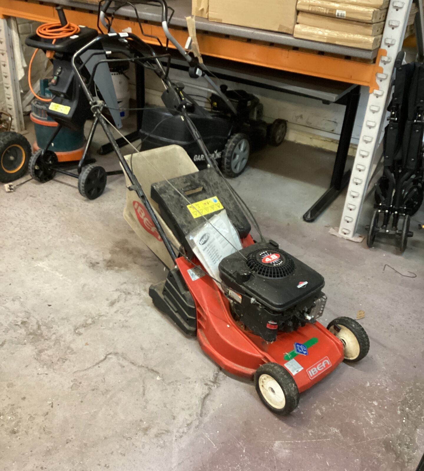 IBen Petrol lawn mower sold as seen