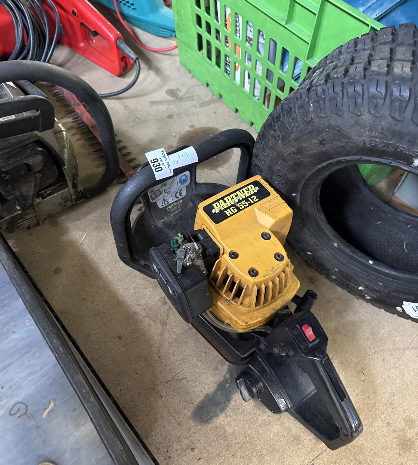Partner hg 55-12 petrol hedge cutter - has compression, untested further