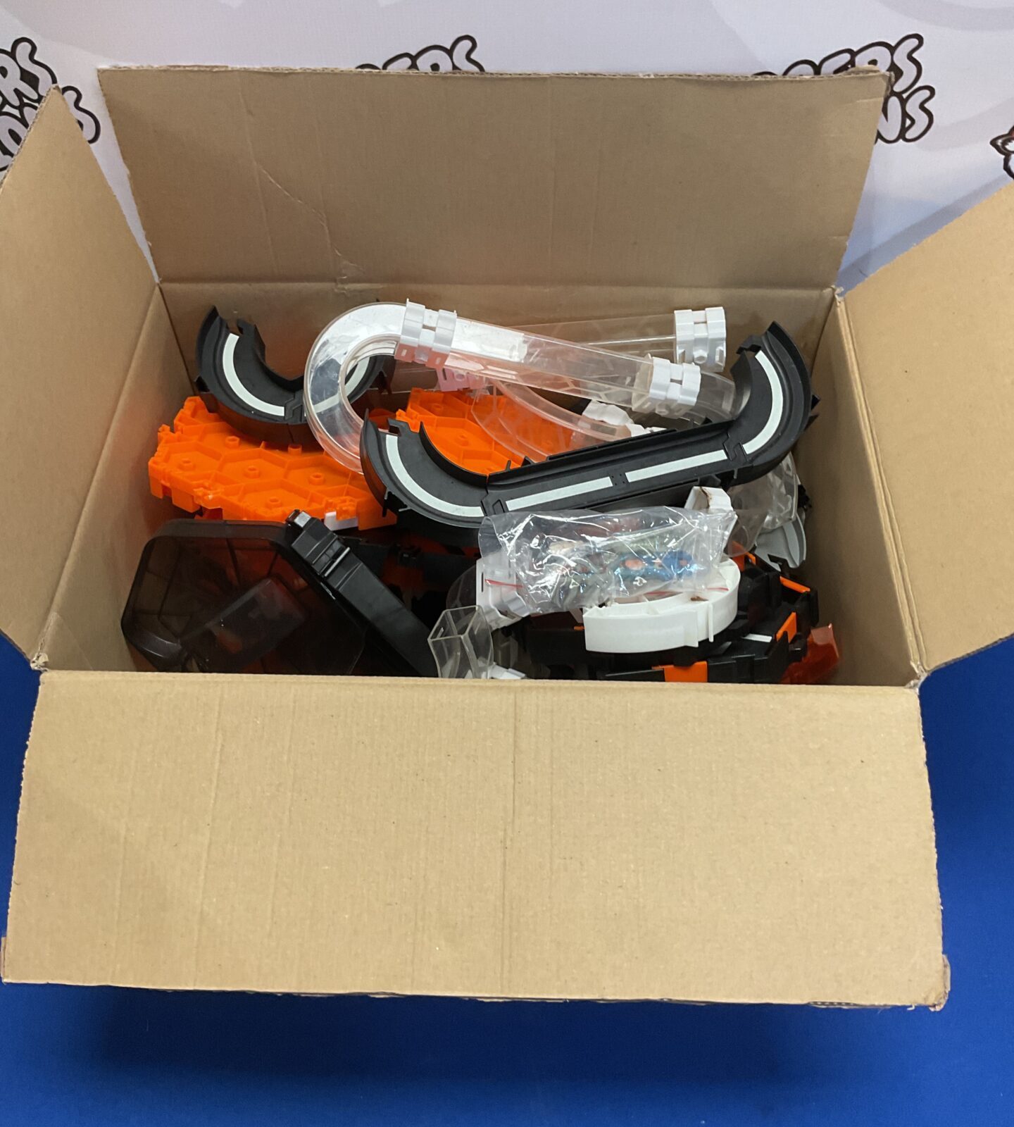 Box of hexbug sets inc bugs