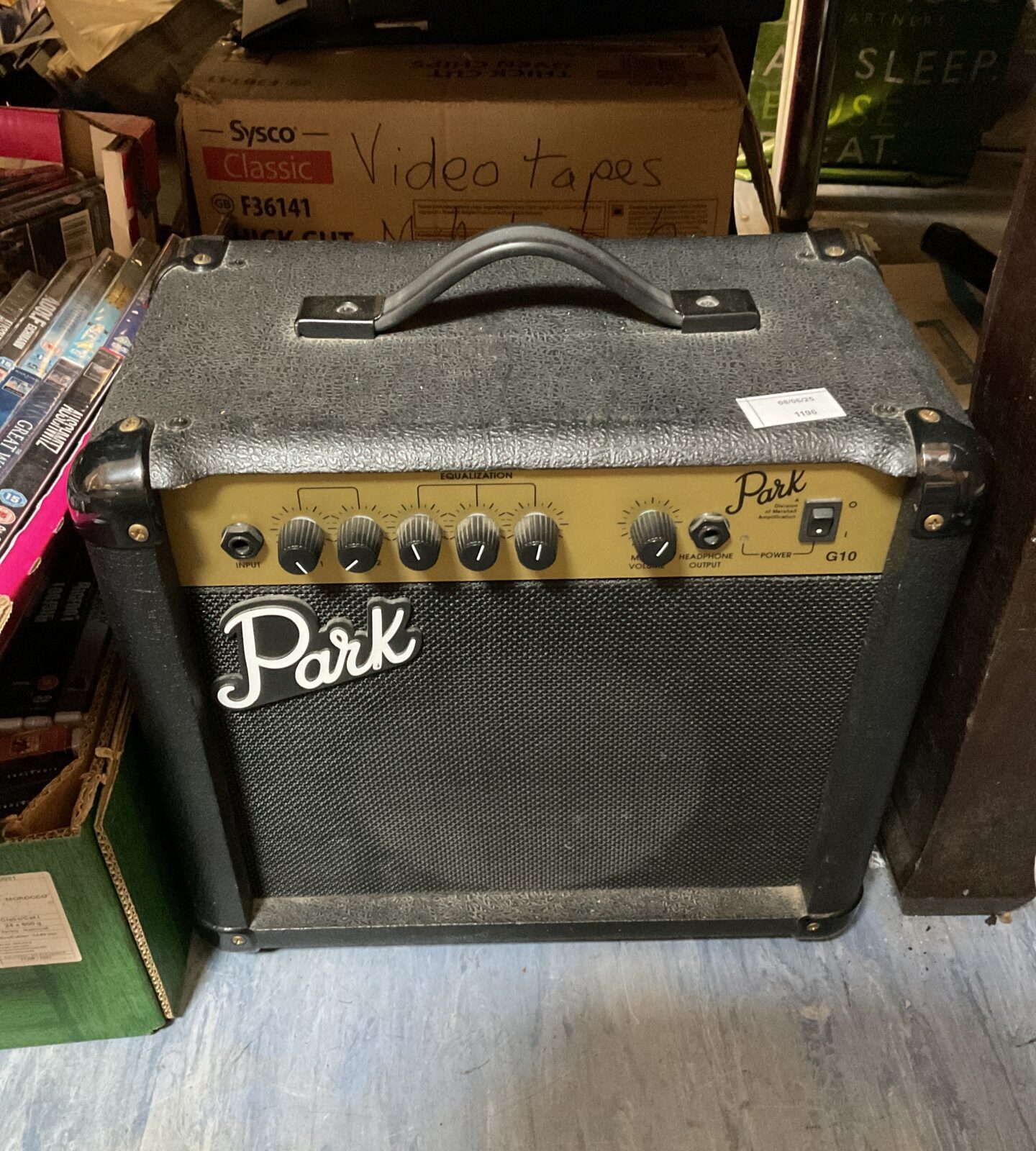 Park by marshall g10 guitar amp