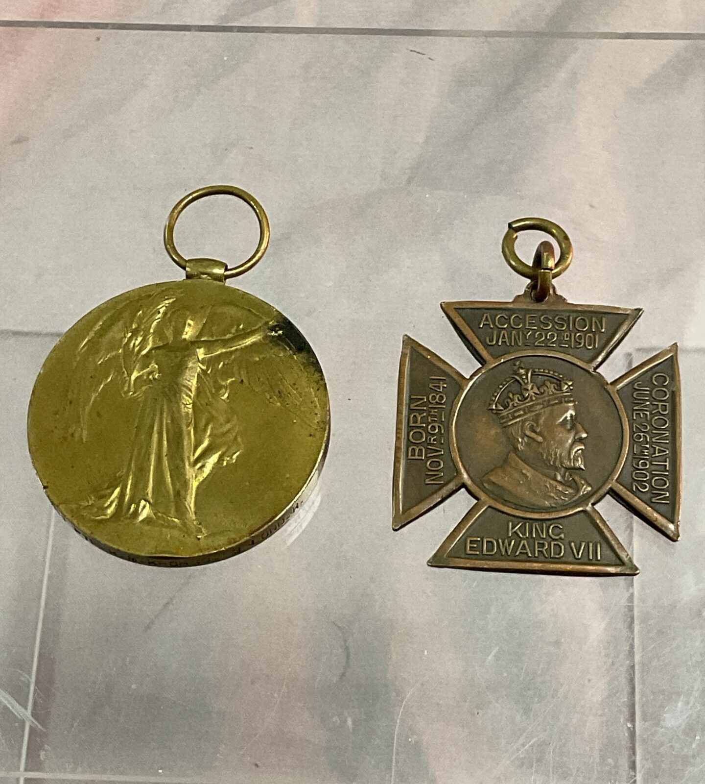 ww1 victory medal to 9 London regiment and Edward vll medals