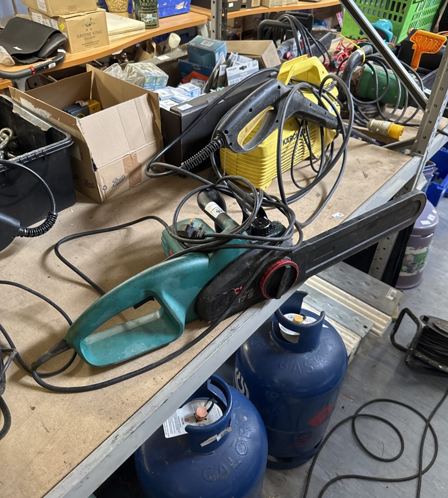 Bosch electric chainsaw - motor powers on, chain not spinning needs attention