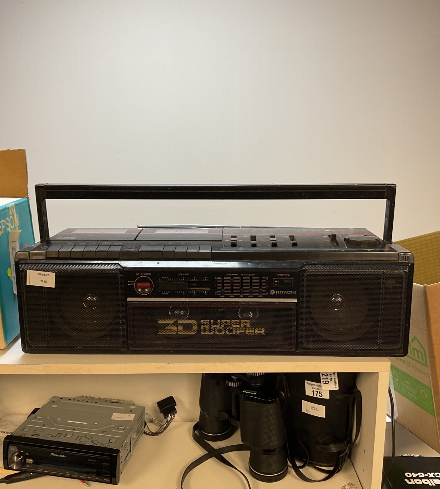 Hitachi 3d5 super woofer boombox
