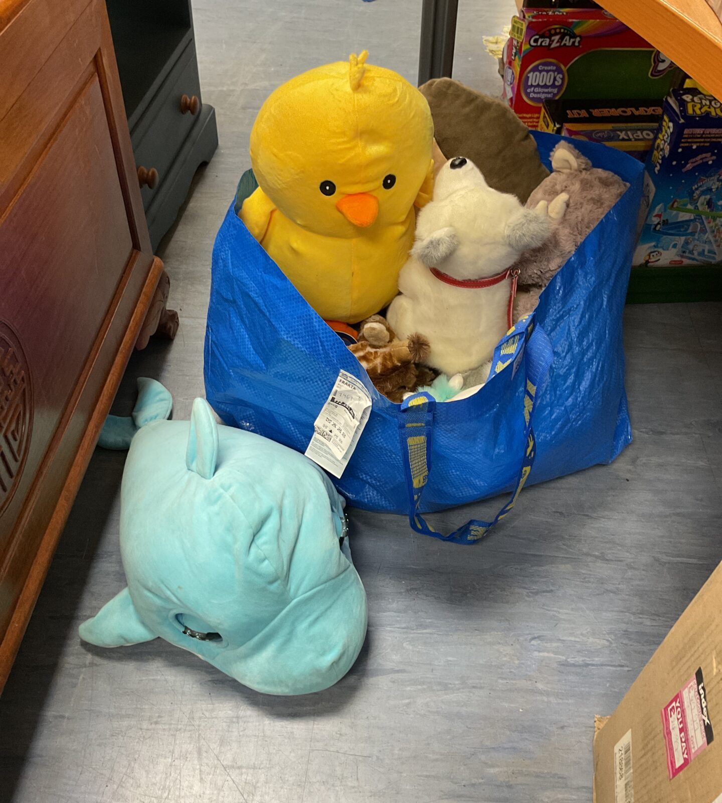 Large bag of mixed soft toys