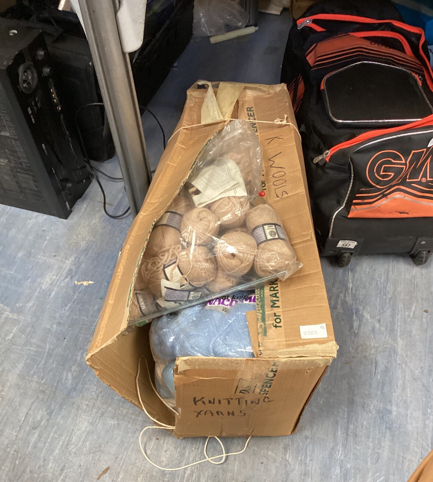 Box of wool