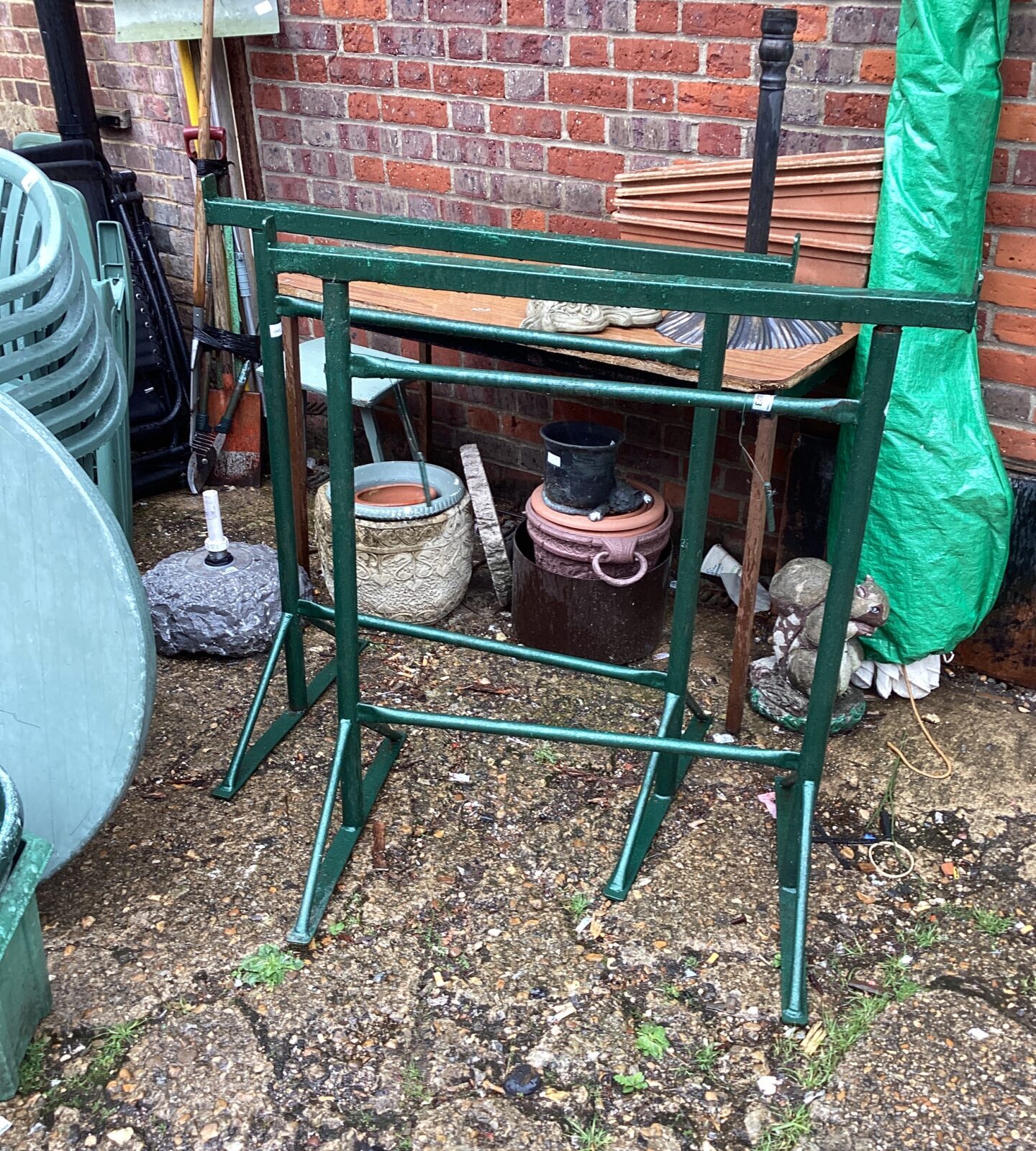 Metal adjustable trestles