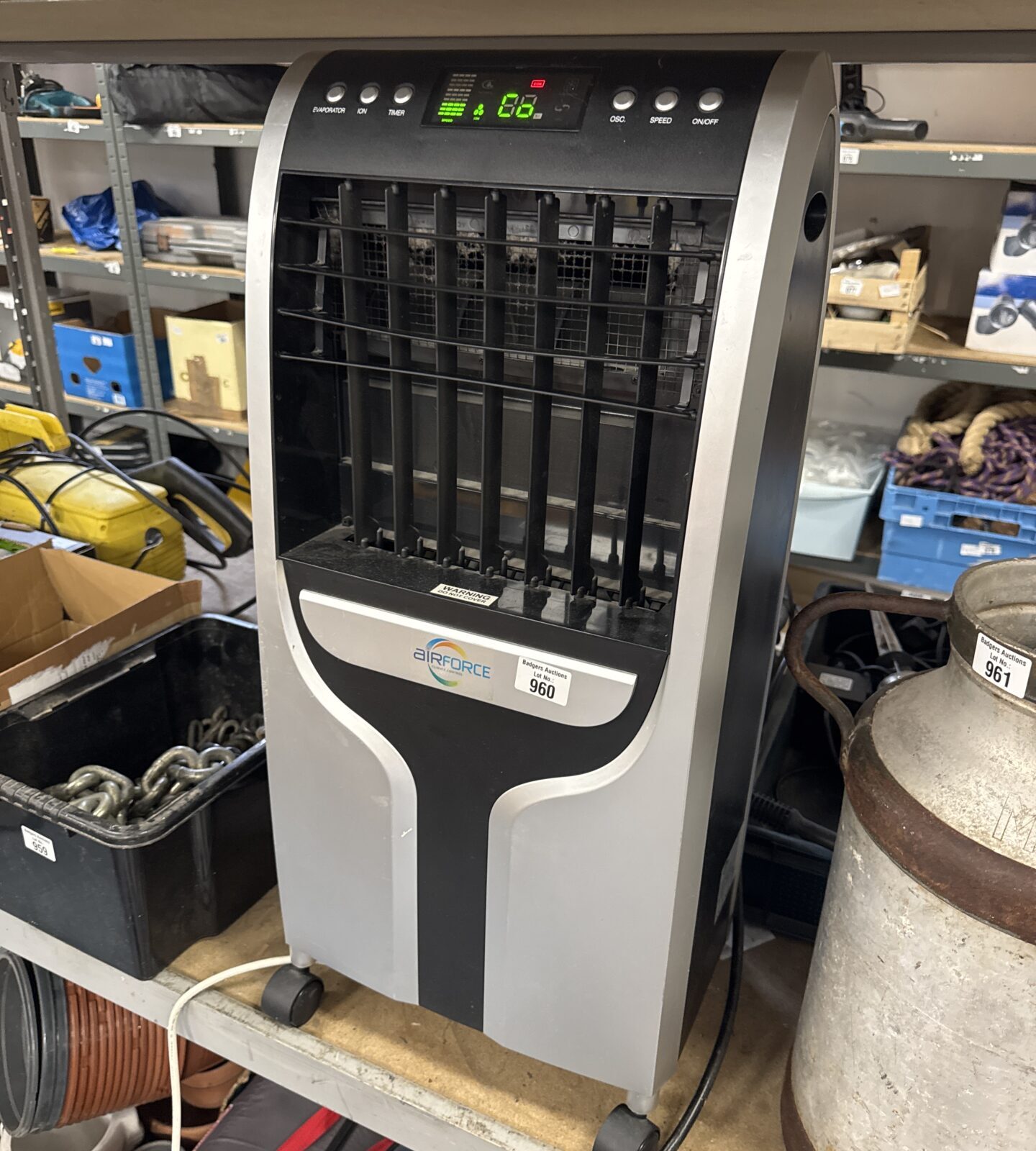 Airforce portable air conditioner - working, has damage to slats