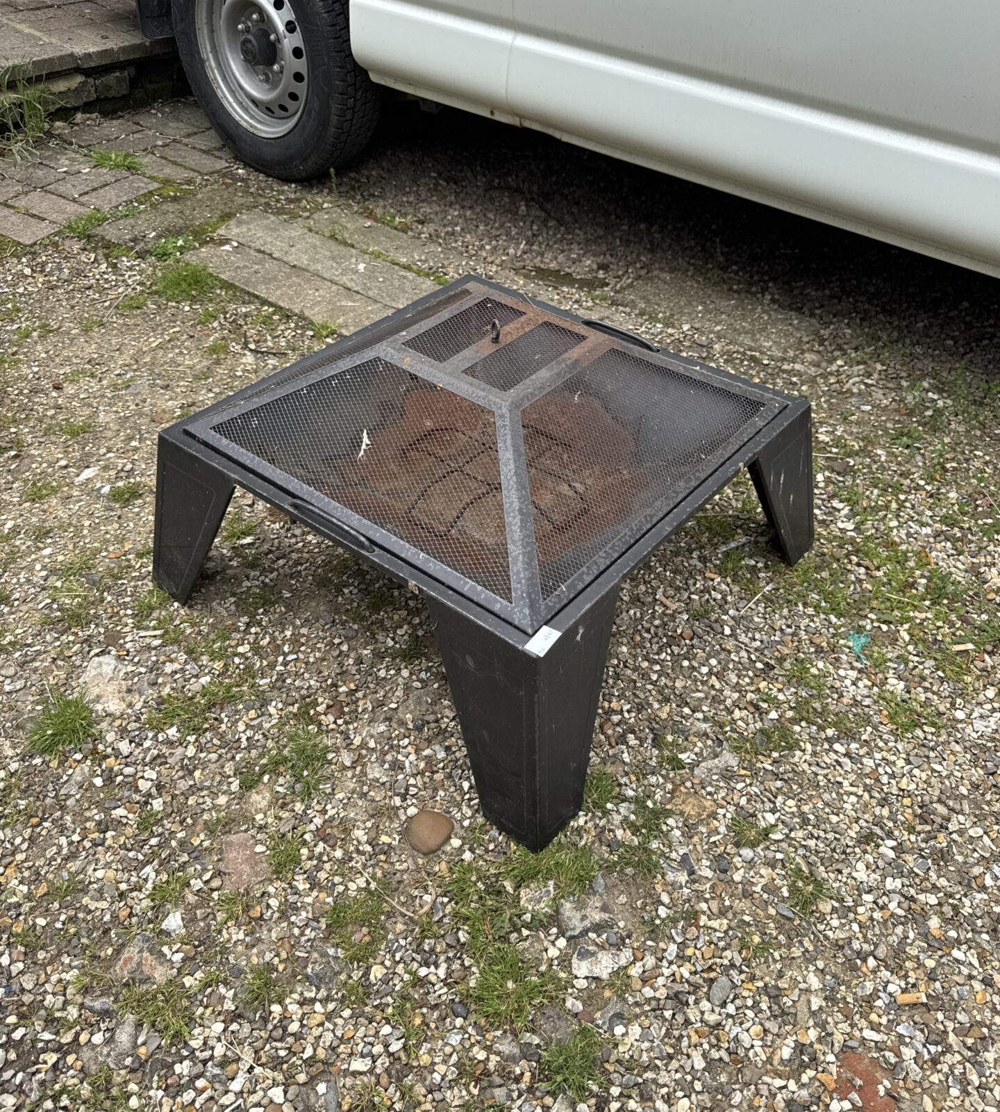 Metal Garden fire pit 2ft x 2ft