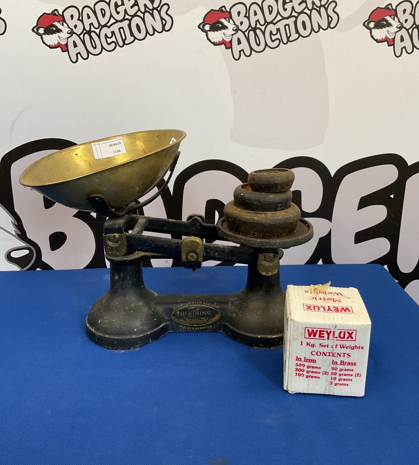 The viking cast iron scales with weights