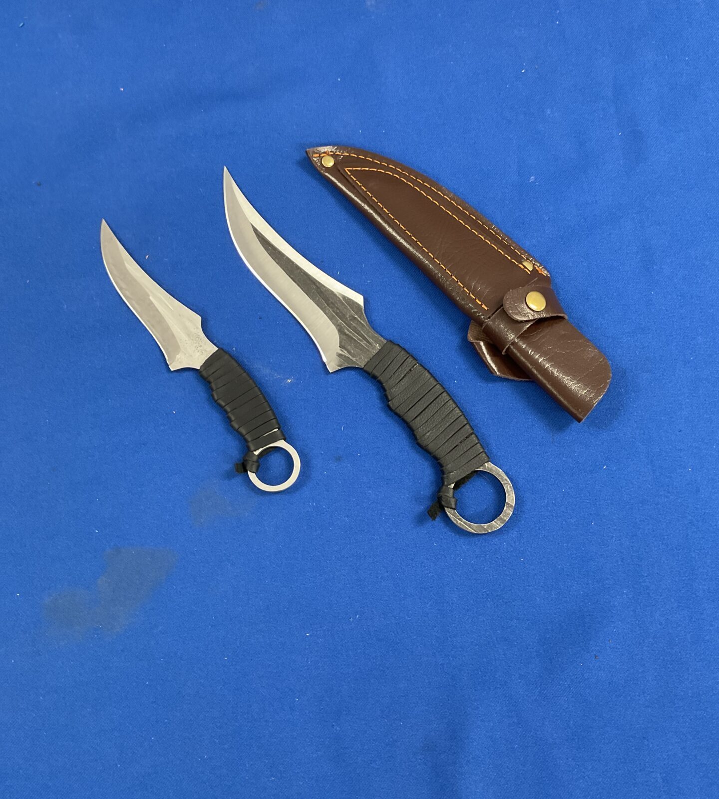 Two new sheath  knives in one sheath