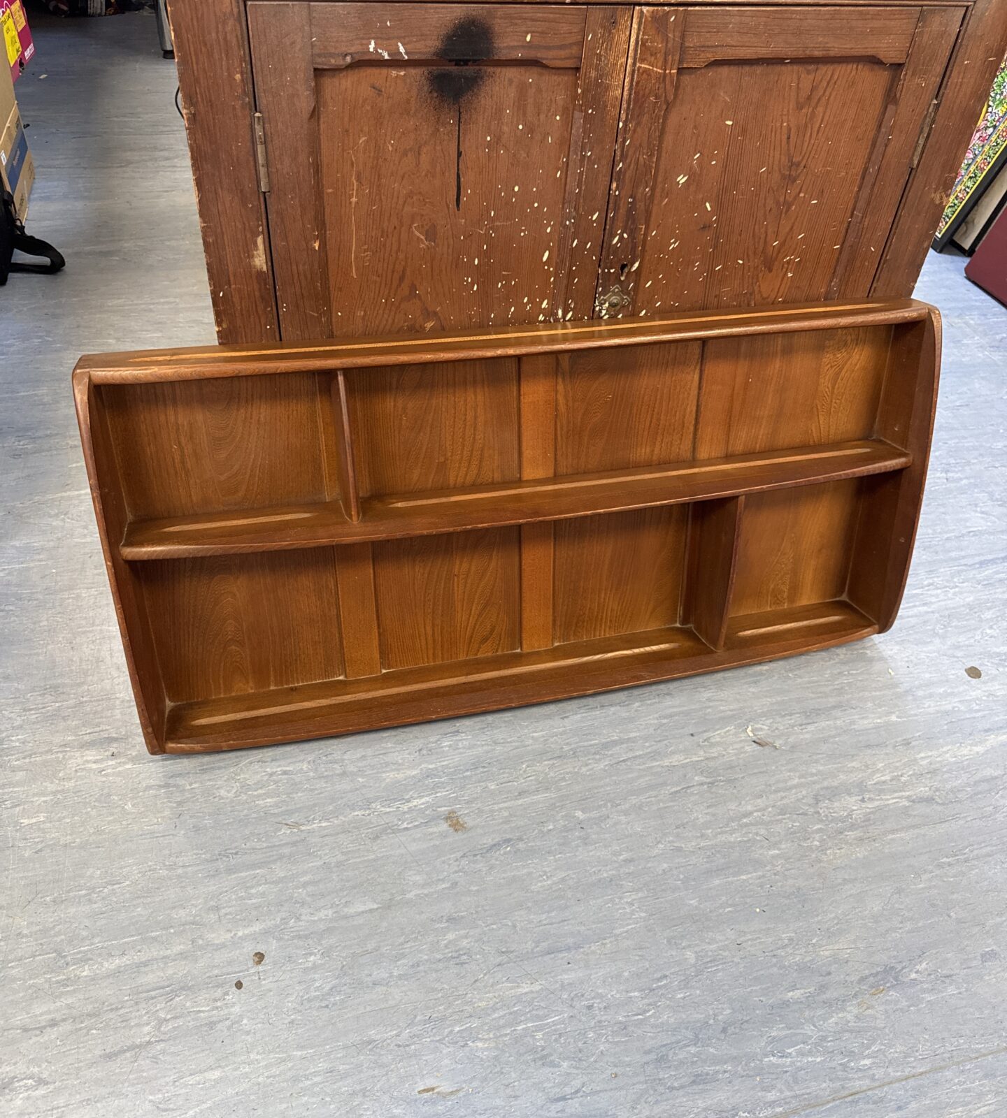 Vintage ercol wall mounted decorative plate display rack