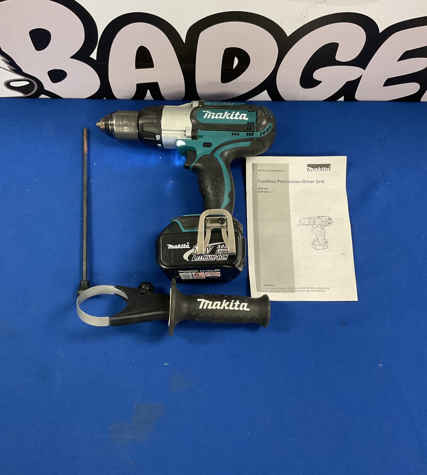 makita bhp451 18v cordless driver drill 3.0ah lithium battery with side handle & depth rod working
