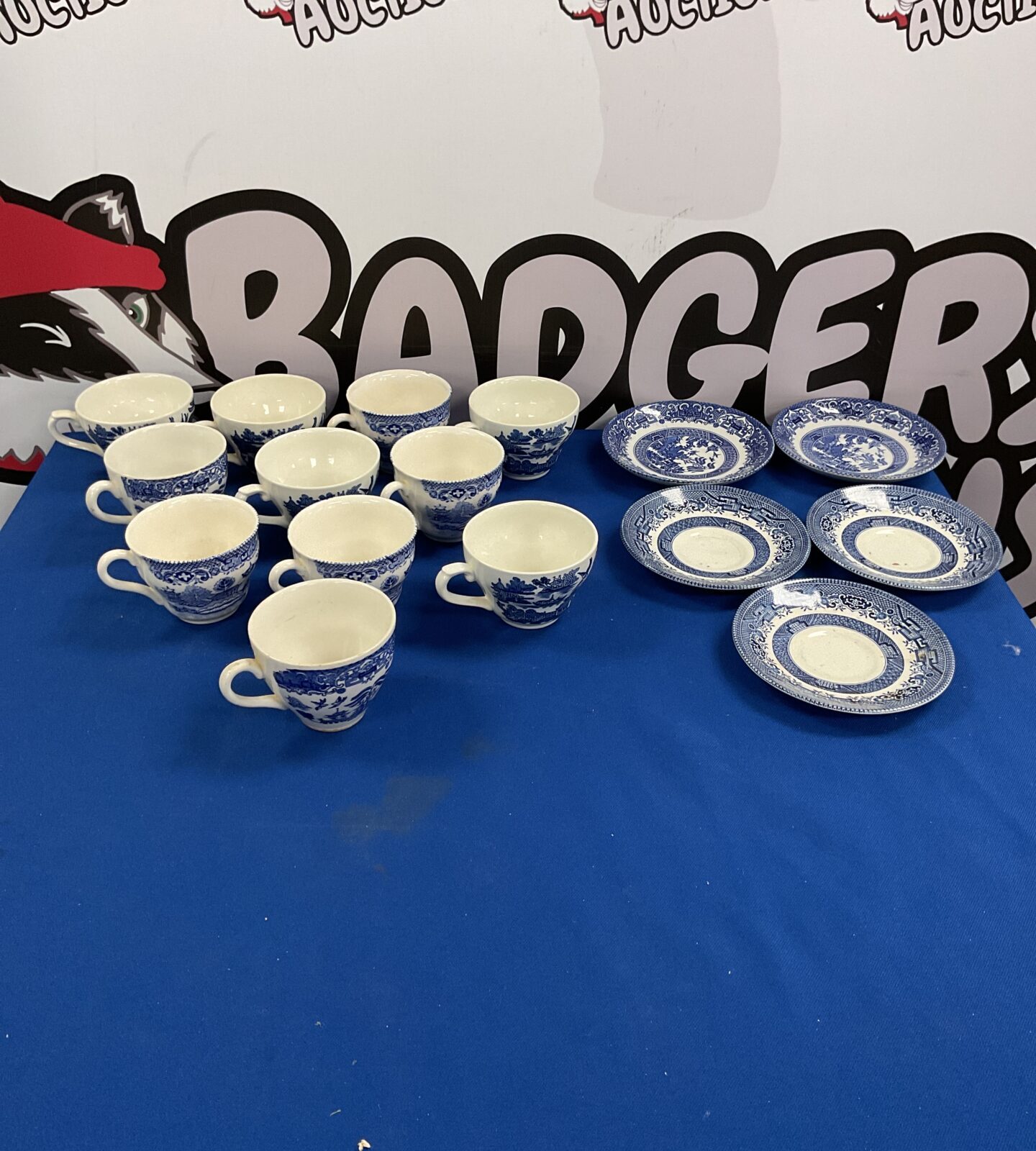 Box of mixed blue and white saucers and plates inc churchills