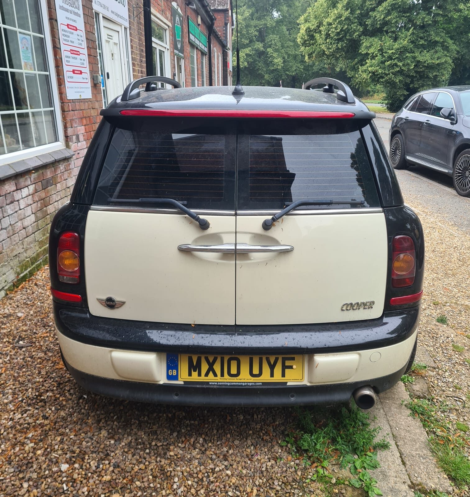 2010 Mini Cooper Clubman, 102k miles, mot expires 2nd sept. With keys and logbook - Image 4