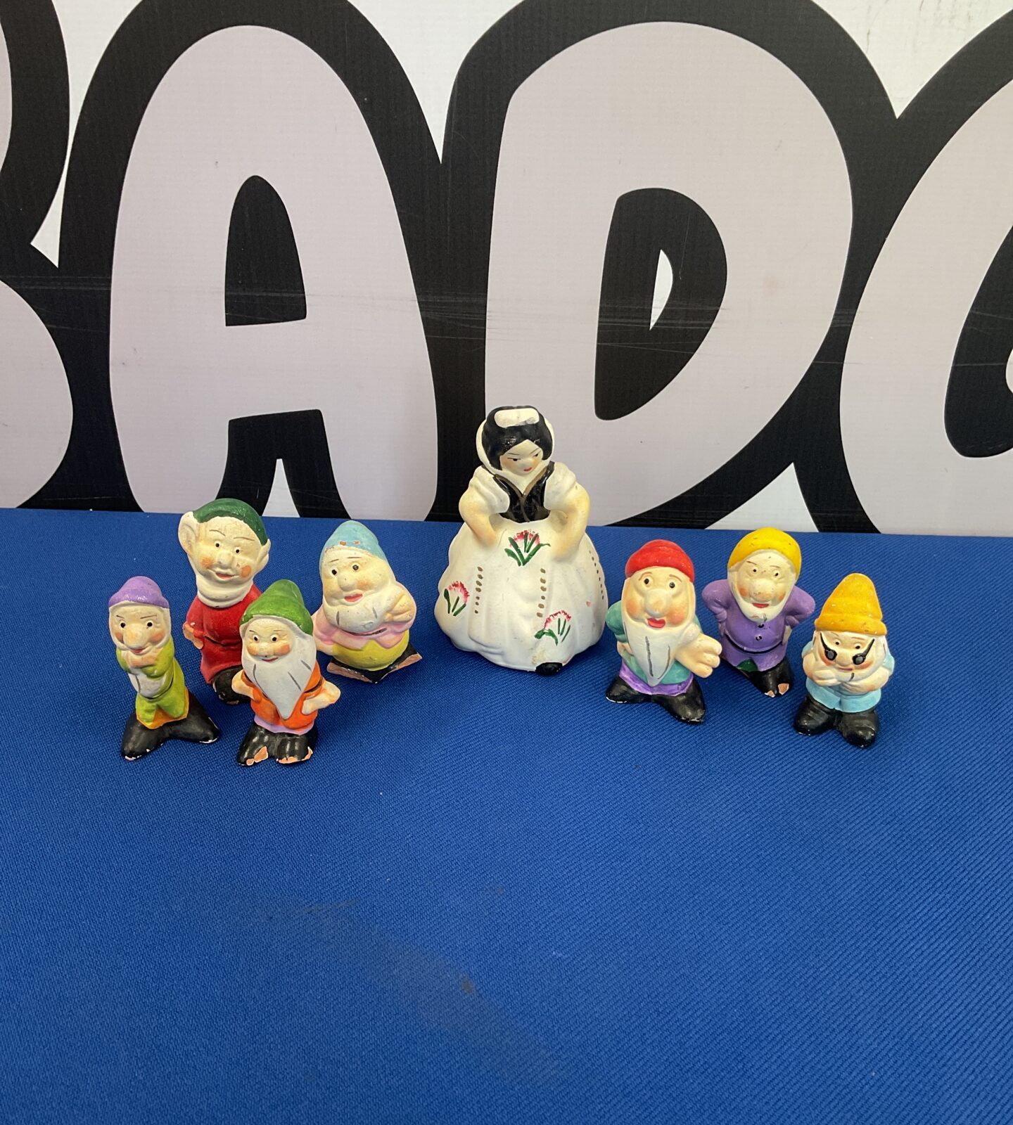 Vintage terracotta snow white & the seven dwarves