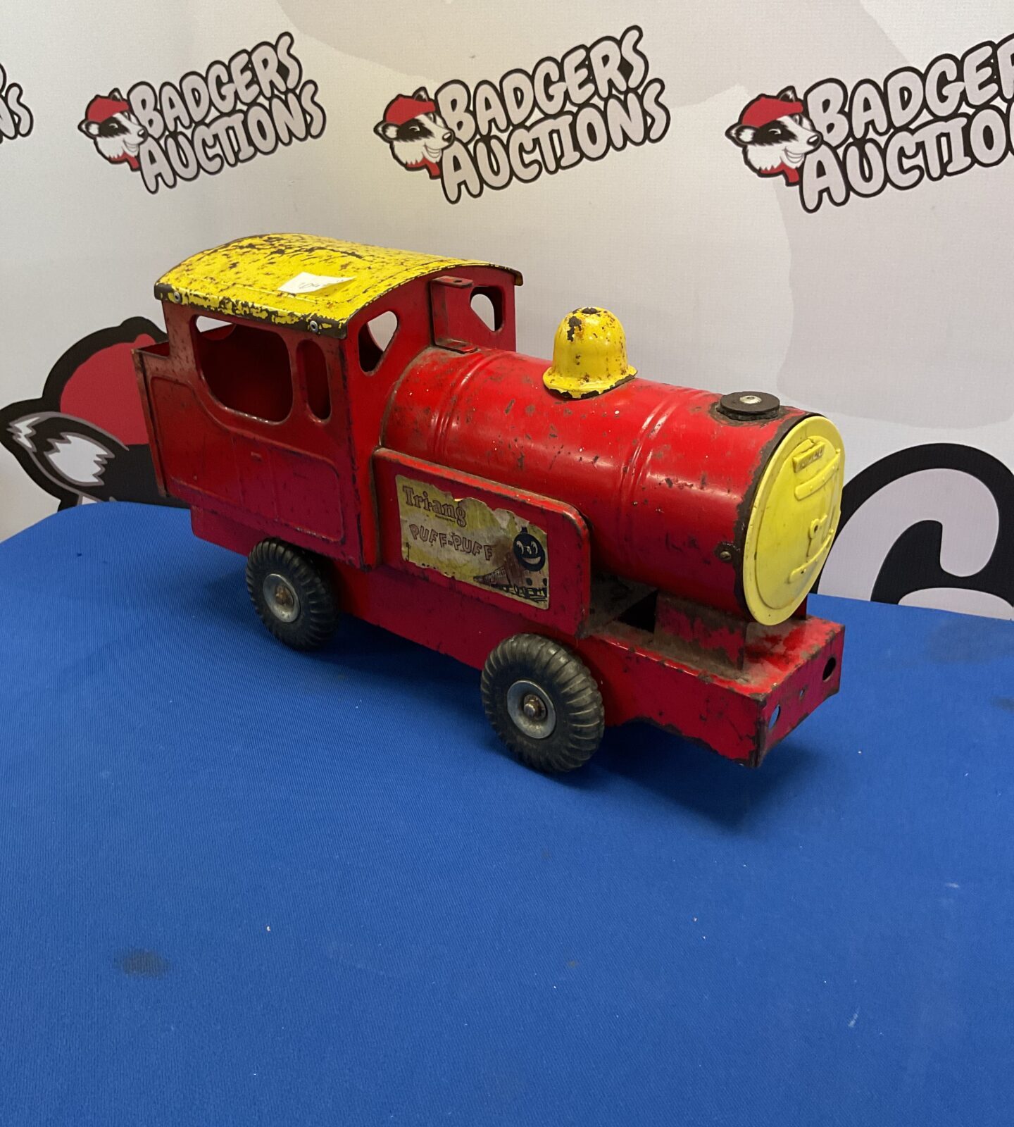 Vintage triang tin puff puff train