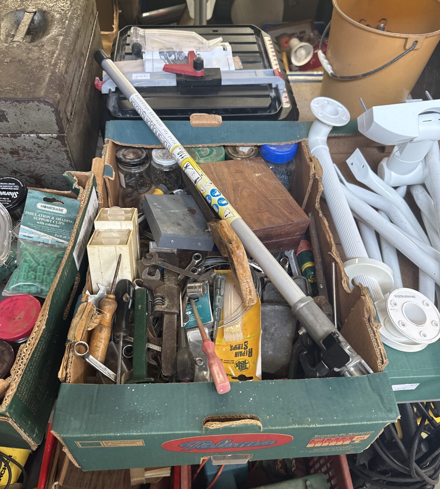 Tray of mixed shed clearance items