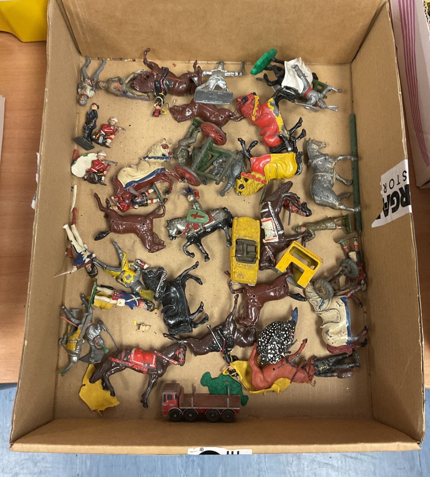 Box of vintage lead figures and farm animals inc britains