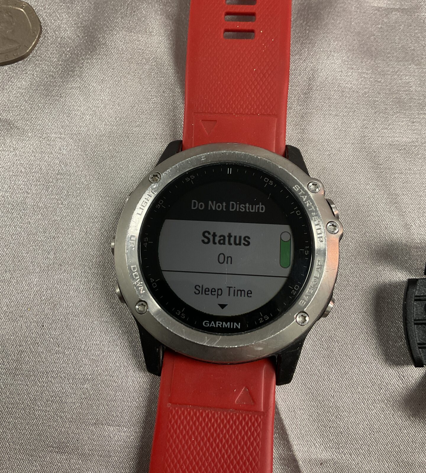 Garmin digital watch working with charger