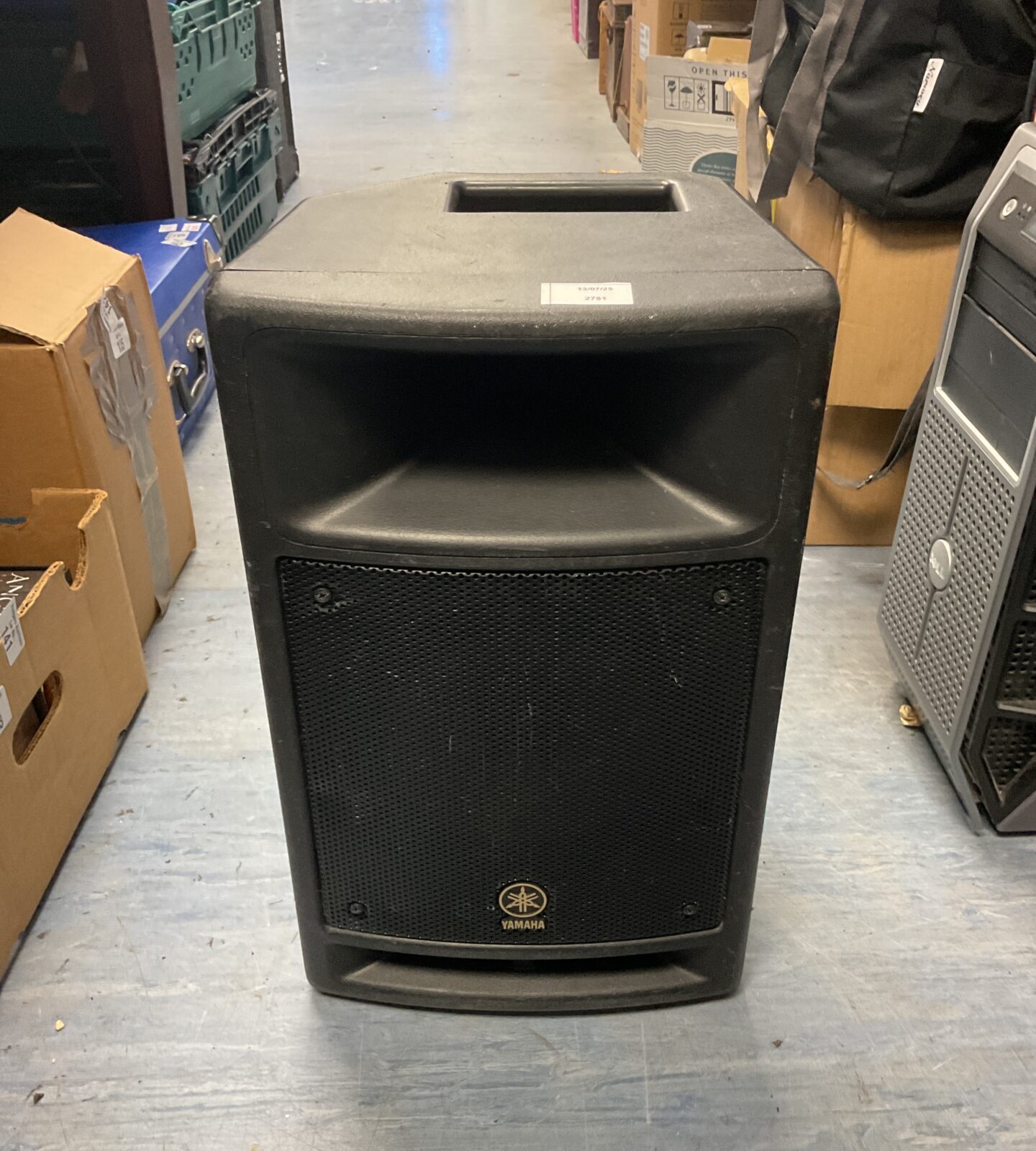 Yamaha msr100 powered speaker
