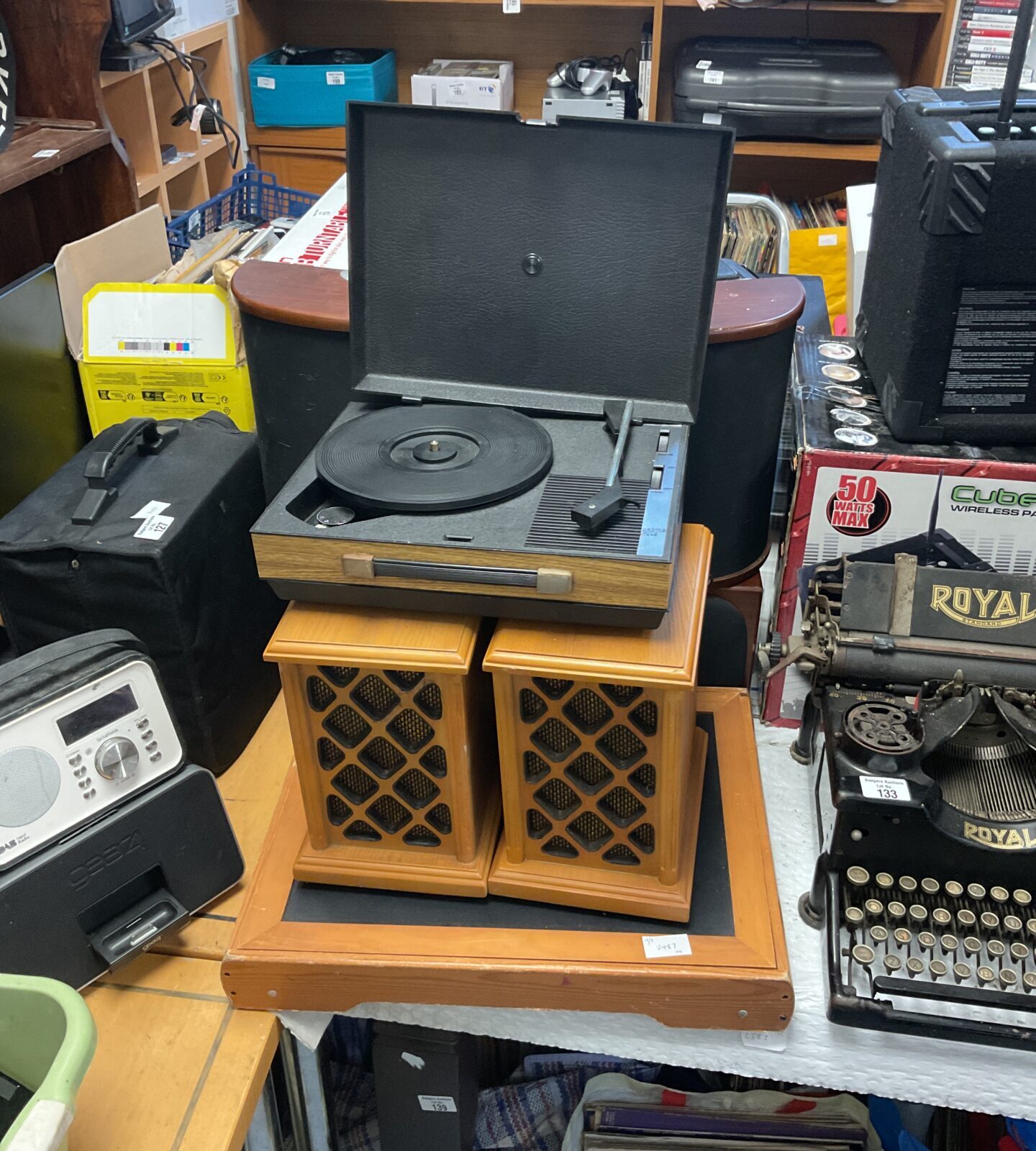 Vintage fidelity revord player with vintage style speakers