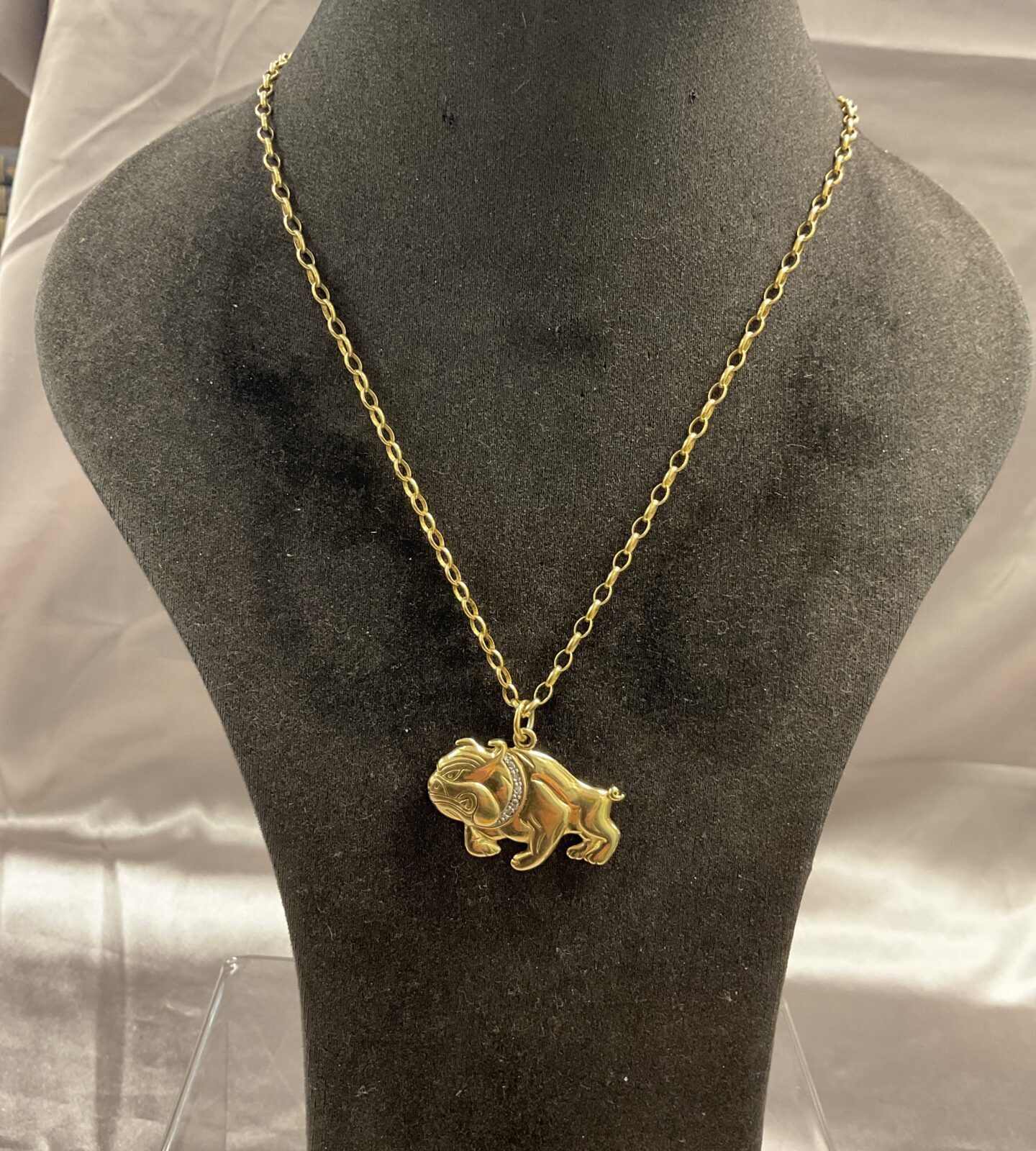 Hallmarked silver gilt bulldog 20” pendant necklace 12.4g