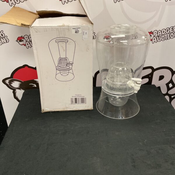 Plastic drinks dispenser