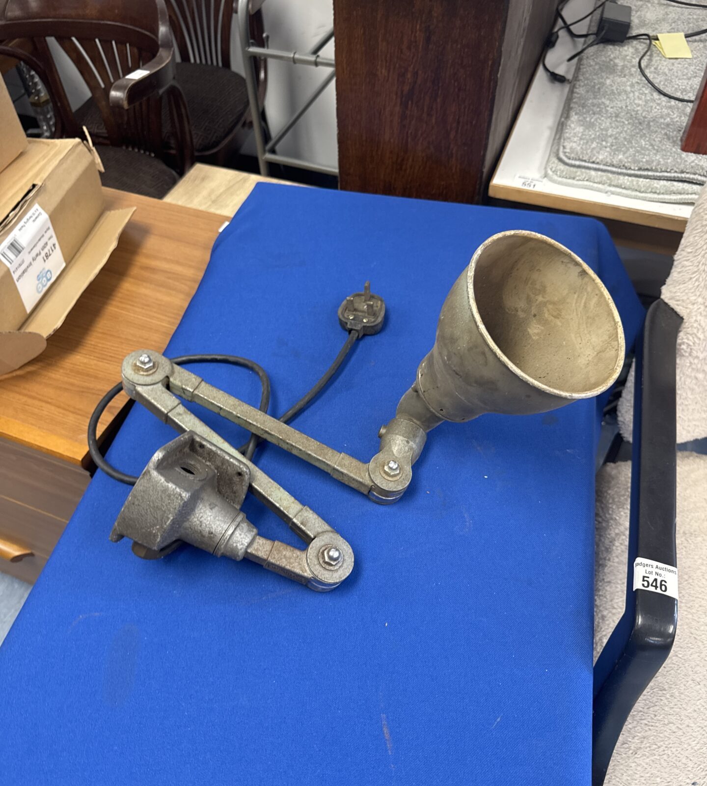 Vintage engineers anglepoise style lamp for restoration