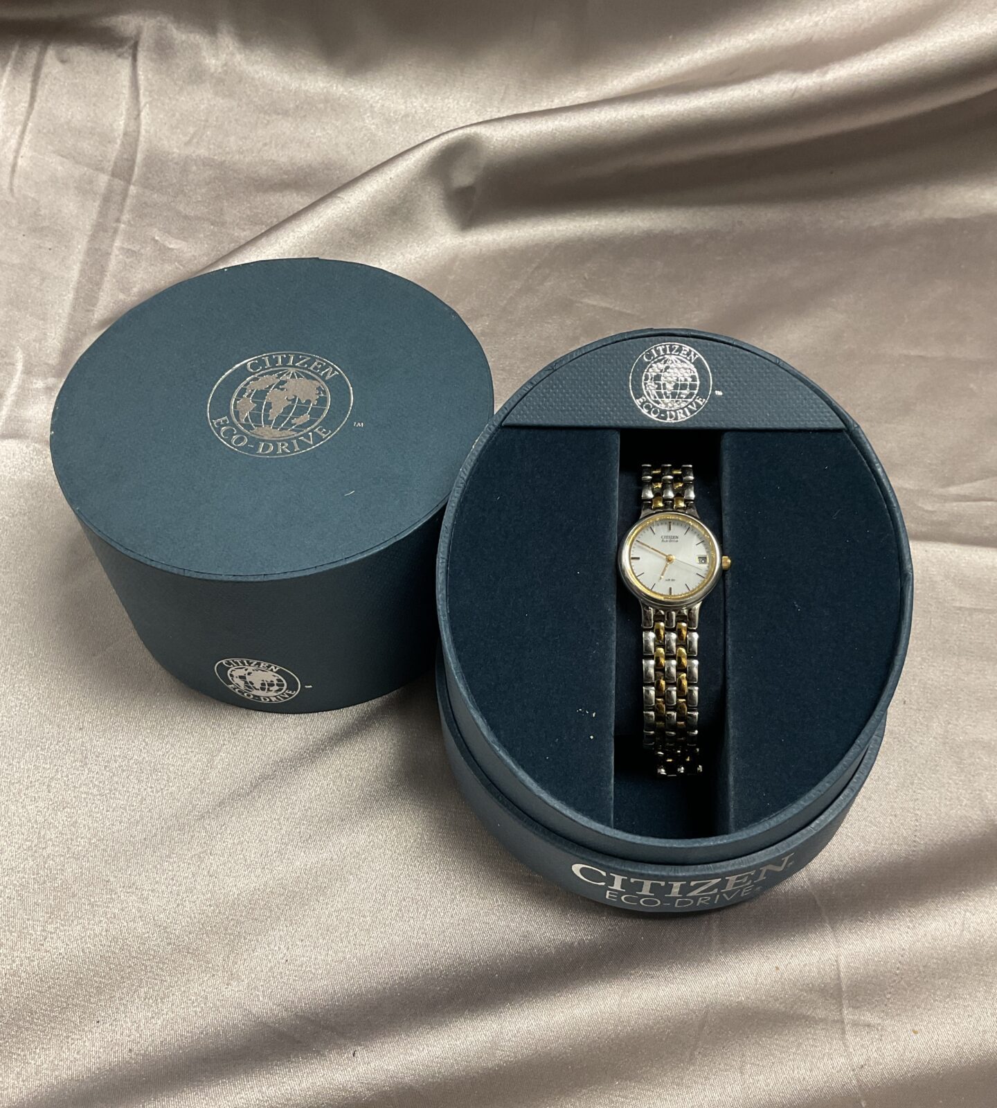 Citizen eco drive ladies wristwatch in box