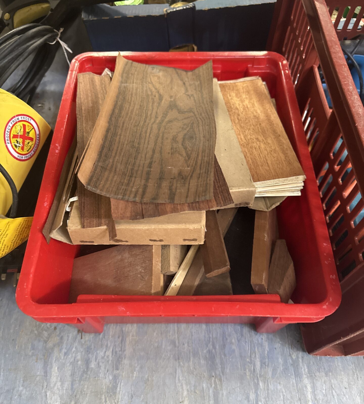 Box of furniture repair items inc wood & veneer strips