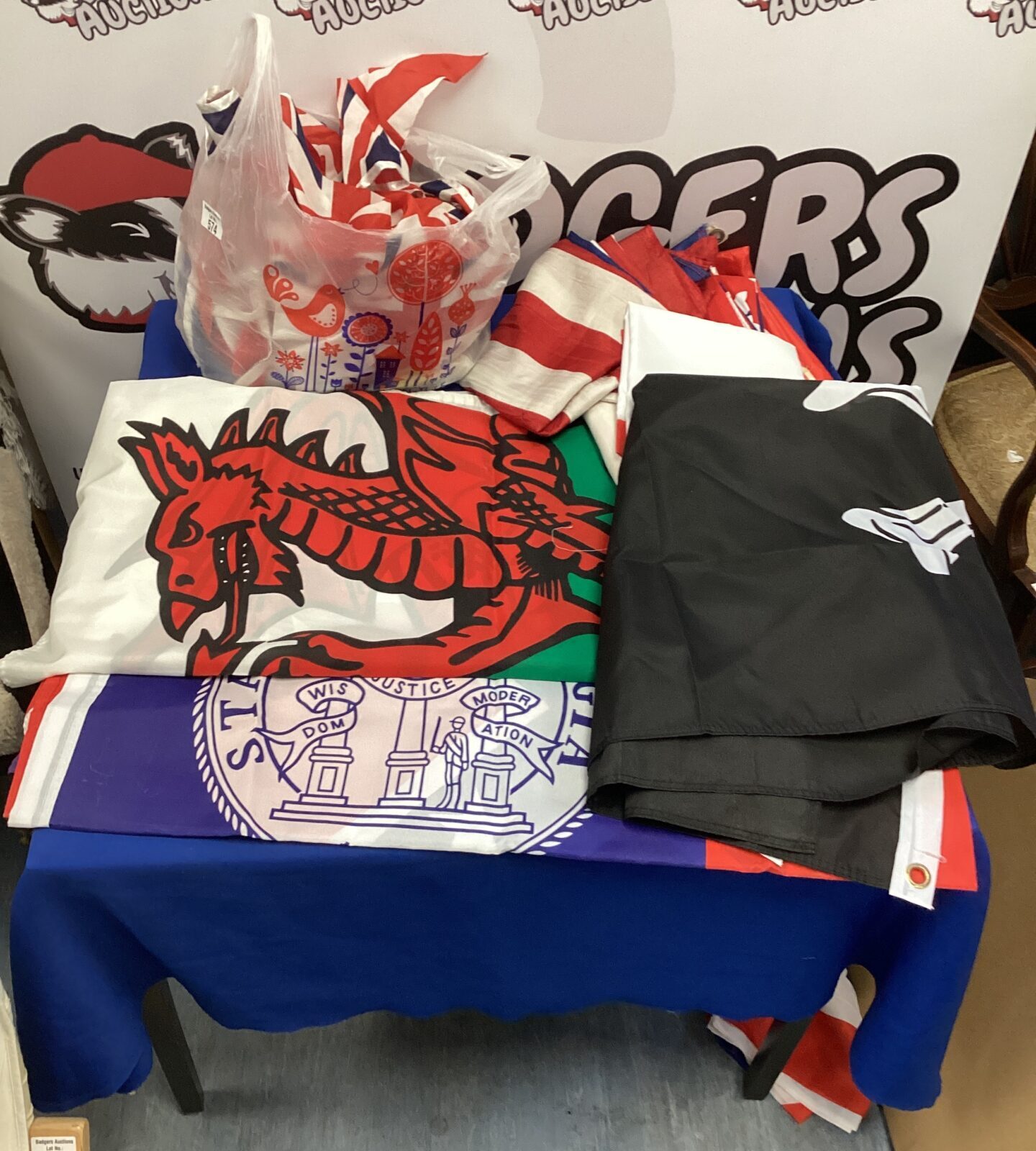 Bag of bunting & bag of flags inc state of Georgia, England & welsh flags