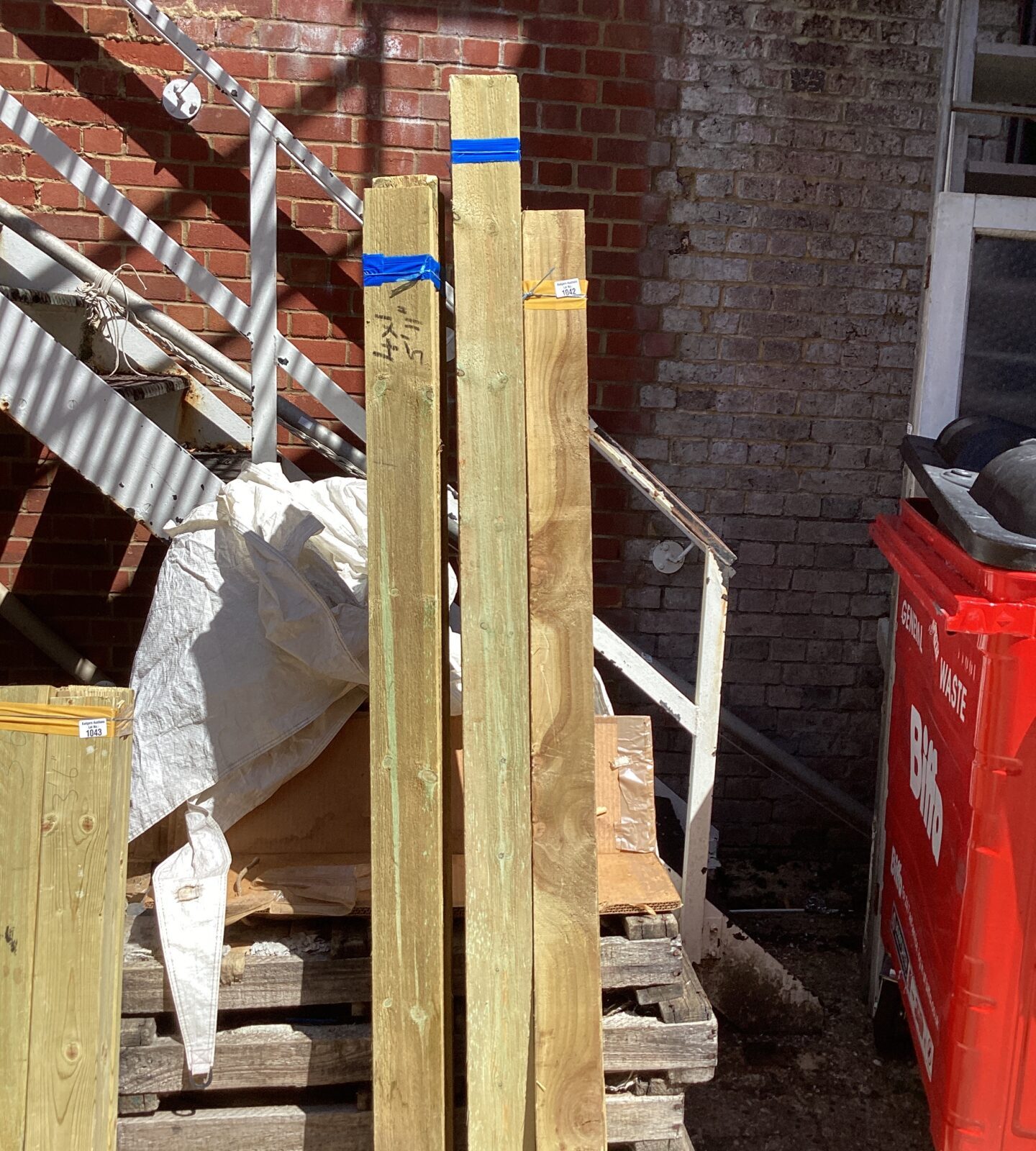 Three bundles of 6’ ish Timber