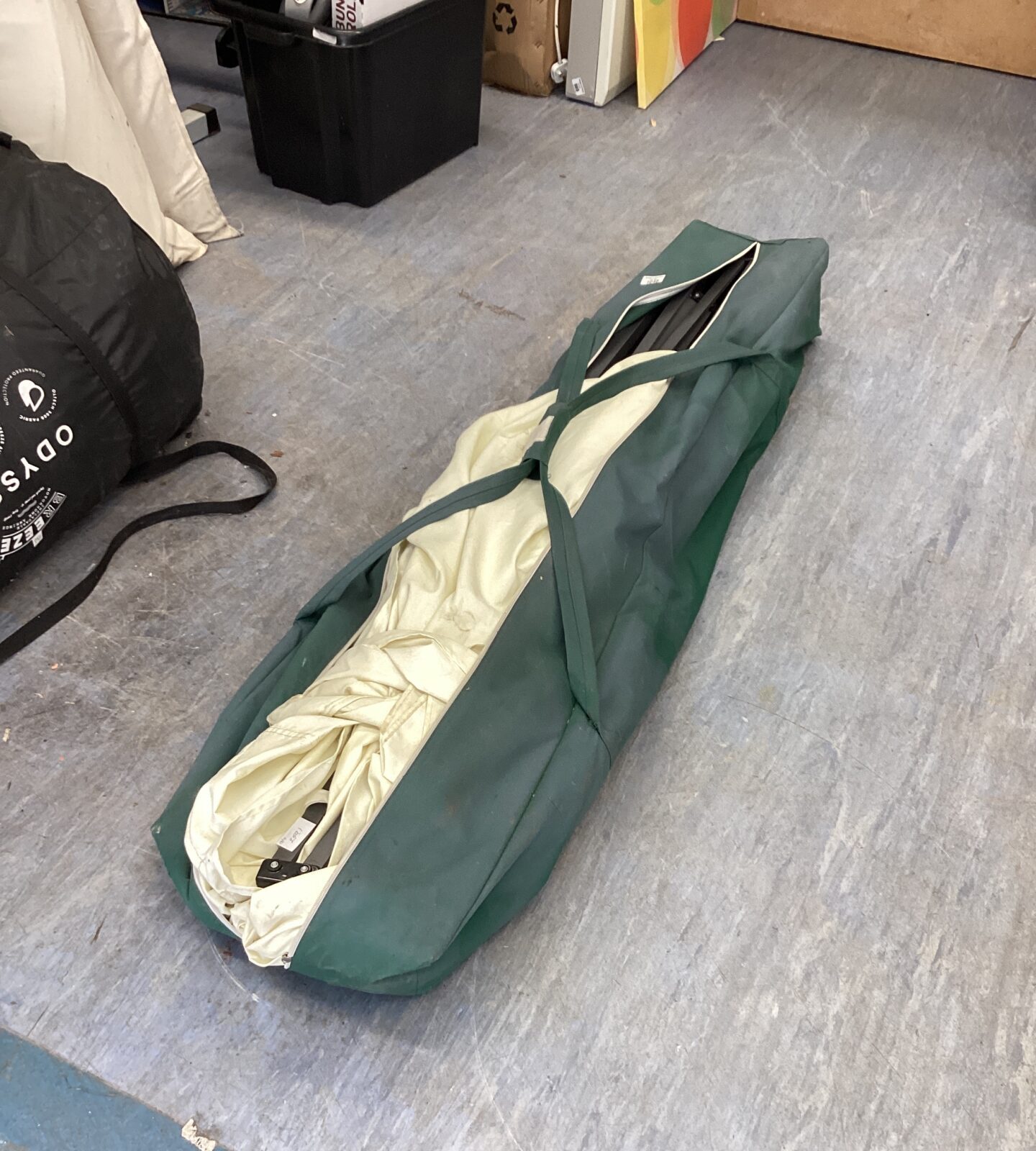 Telescopic Gazebo with carry bag