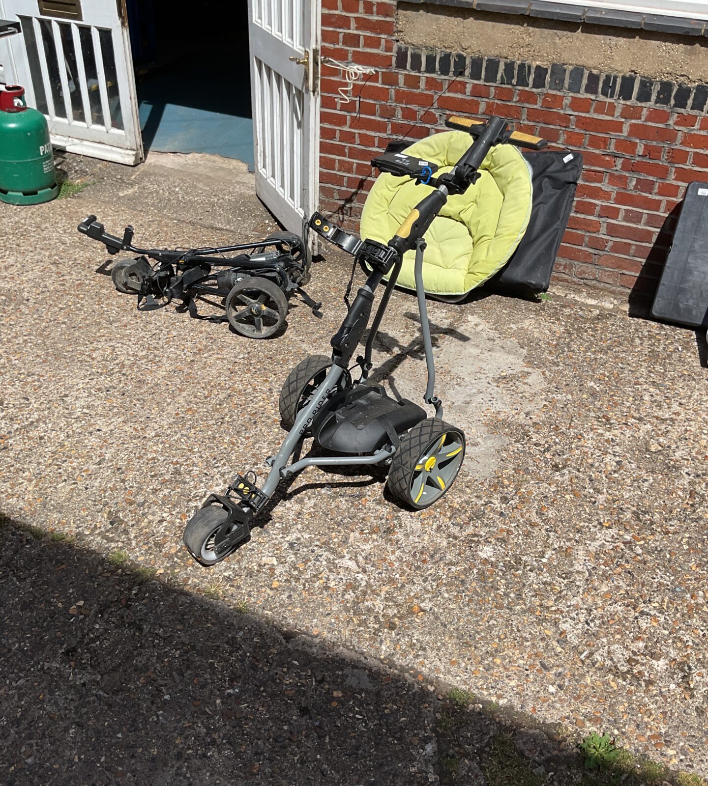Pro rider electric golf trolley