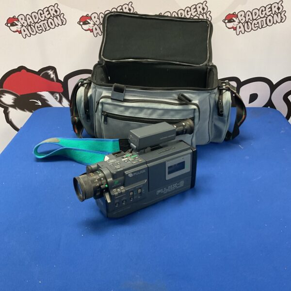 Fujix-8 P600AF camcorder with carry bag