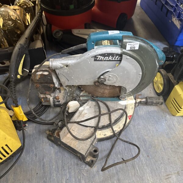 Makita chop saw - powers on