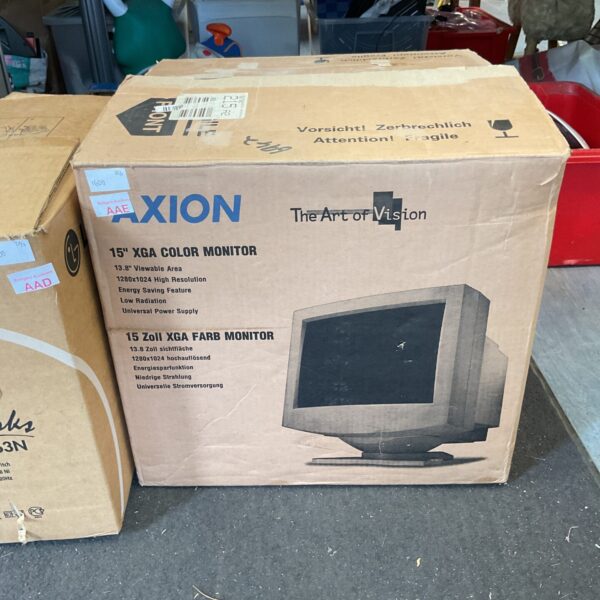 Axion 15” xga colour monitor boxed