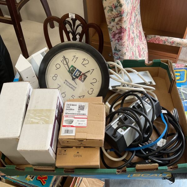 Tray of plug extension sockets, clock & at800 filters