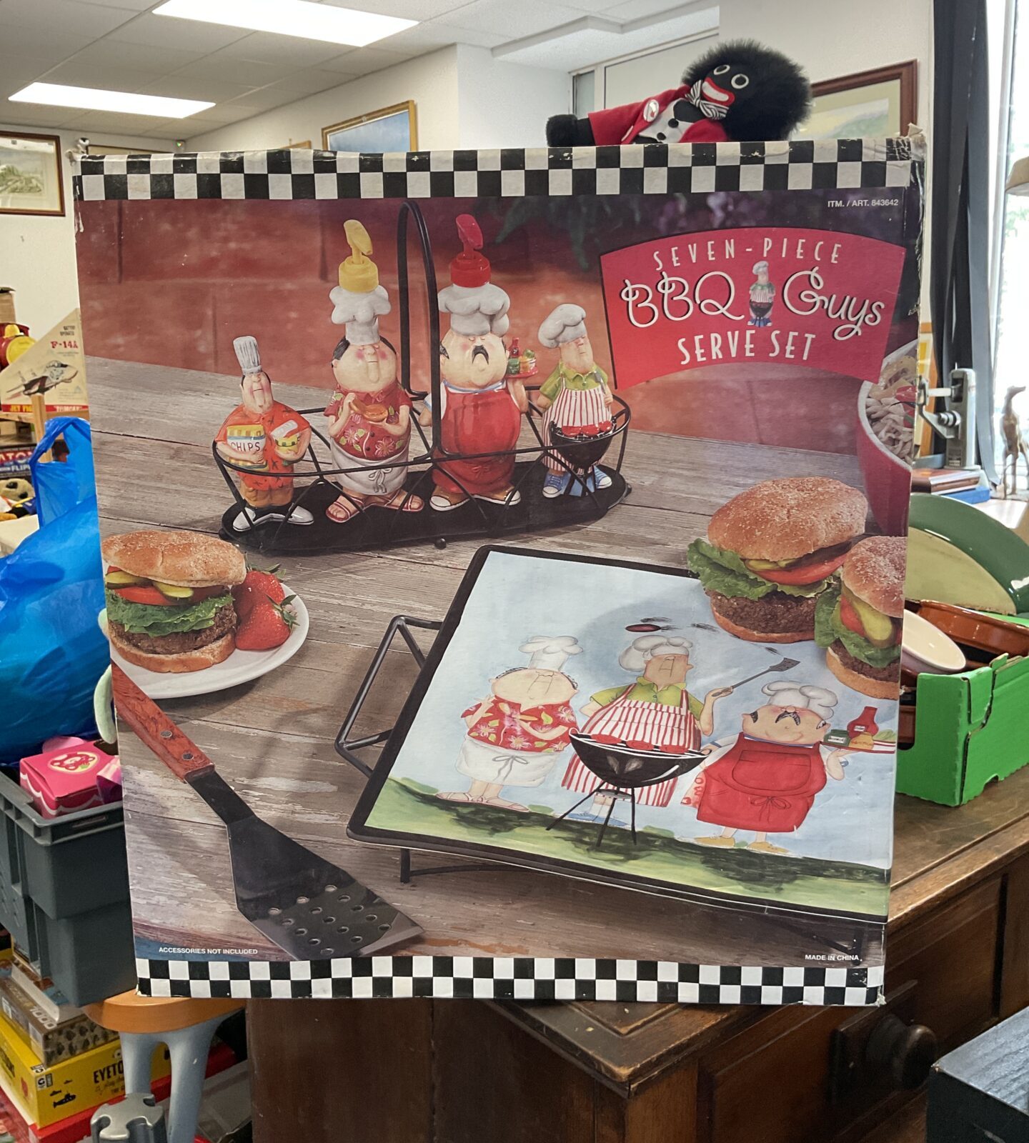 Seven piece bbq guys serve set