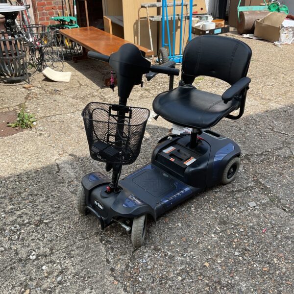 Prism Drive Medical HX5 9JP 115kg mobility scooter working with two keys and charger