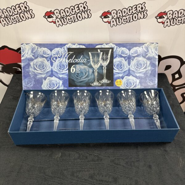 Melodia lead crystal wine glass set
