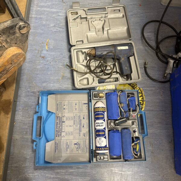 Perel heat gun (needs plug fitting, untested) with a polar system 1500 pipe freezing tool
