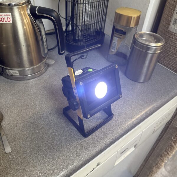 Small LED site light - working