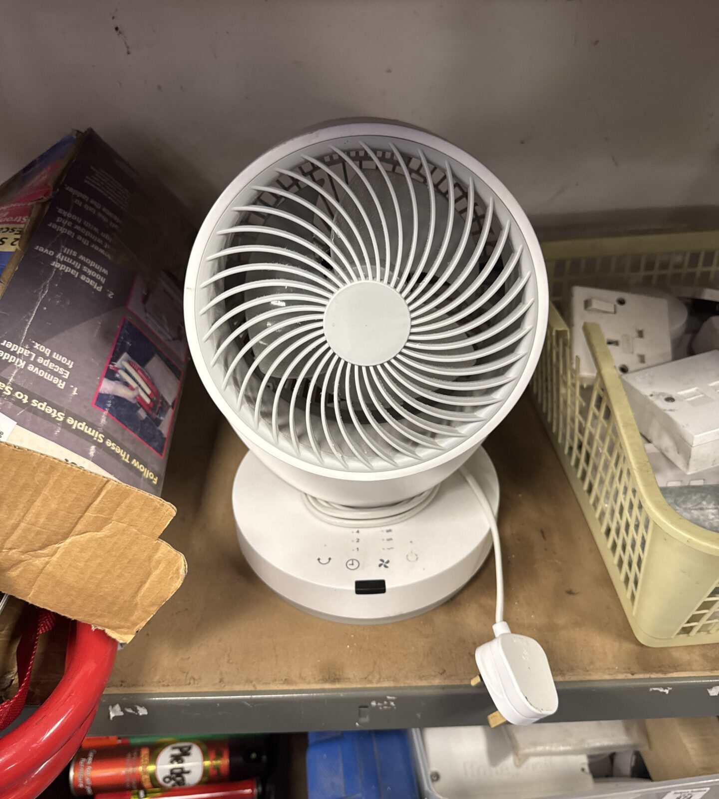 Small oscillating desk fan