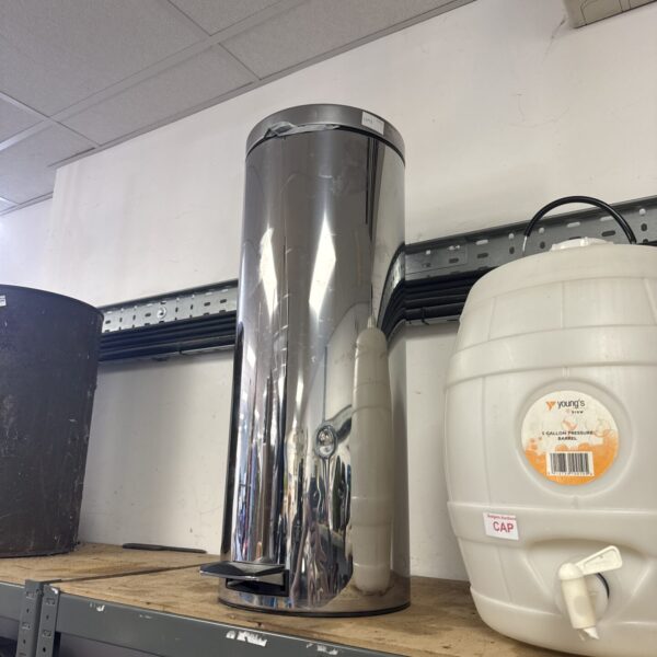 Chrome effect kitchen pedal bin (has light cosmetic marks)