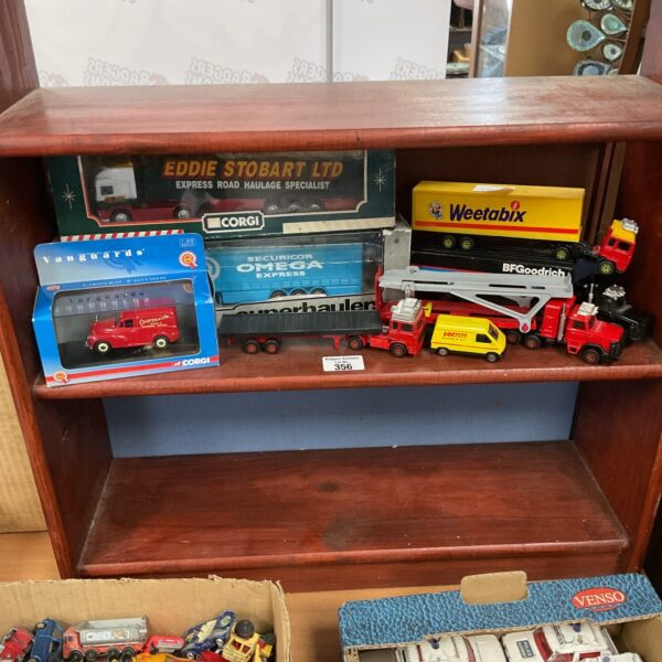 Selection of mixed diecast models inc boxed and corgi