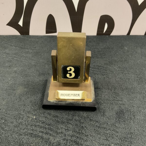 Vintage brass desktop day date Calender missing three month cards