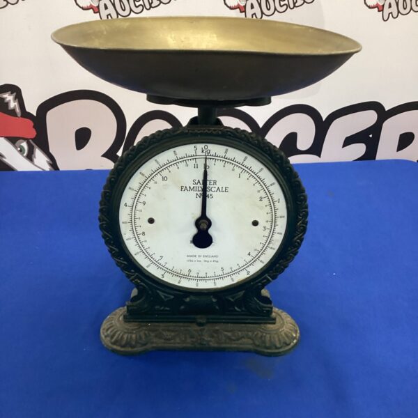 Vintage Salter family scale No. 45